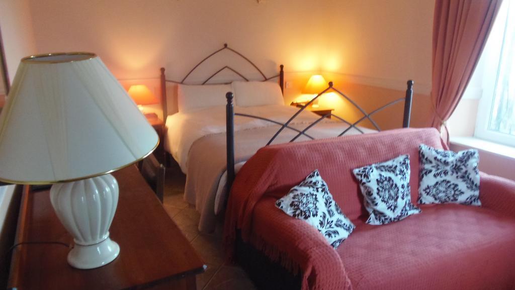 Caheroyn House Bed & Breakfast Athenry Bilik gambar