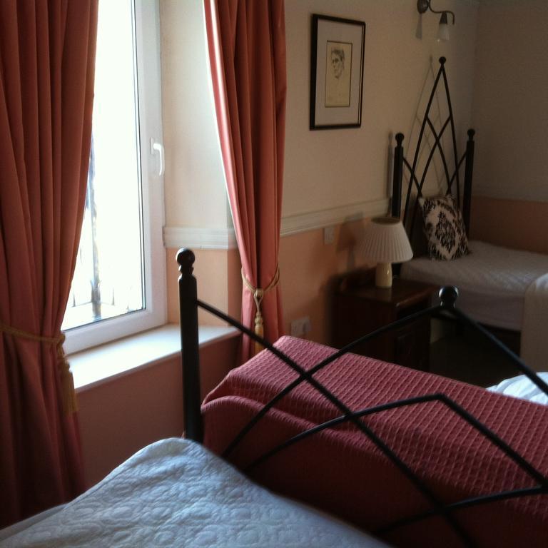 Caheroyn House Bed & Breakfast Athenry Bilik gambar